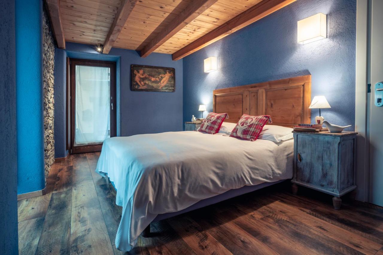 Rifugio Lilla Bed & Breakfast La Thuile Bagian luar foto