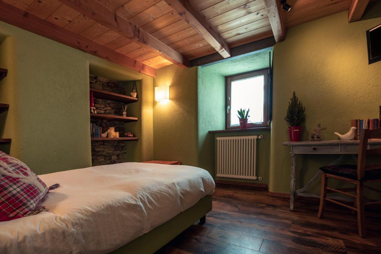 Rifugio Lilla Bed & Breakfast La Thuile Bagian luar foto